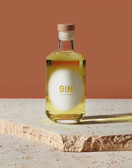 GIN by The Cocktail – Straight & Classic.